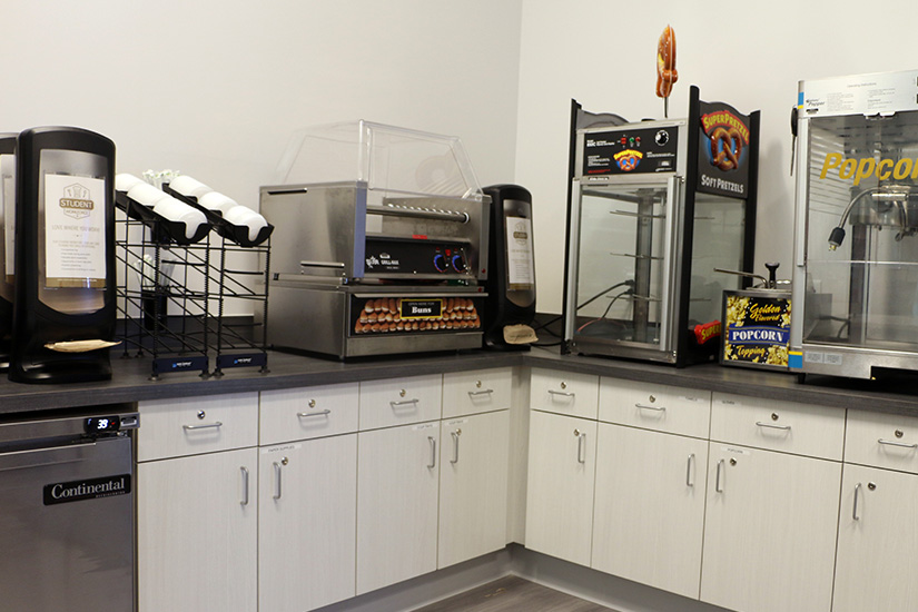 Robert Morris University Back counter cabinets with Formica® Brand High Pressure Laminate