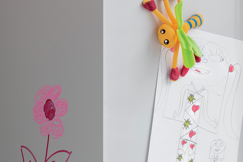 Childs drawing and toy M3091 Crystal White Magnetic Markerboard