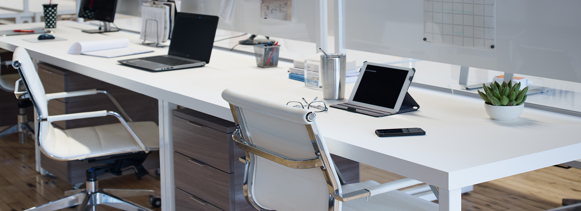 Desks with computers 7223 New White Formica Infiniti ColorCore2