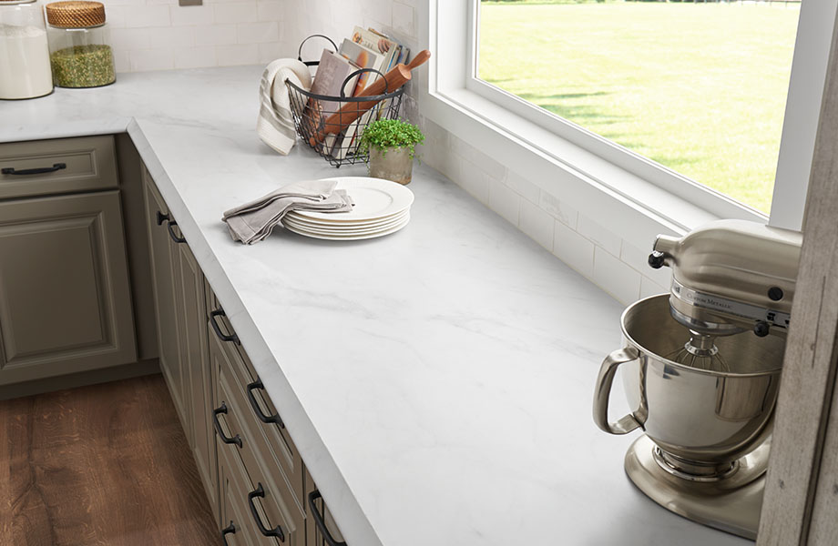 Calacatta Cava is inspired by Calacatta Caldia, a stone quarried in northern Italy&rsquo;s Apuan Alps. It introduces barely there translucent gray and taupe veins to a crisp white canvas. This new entrant to the white marble collection brings the centuries-old distinction of one of the world&rsquo;s most luxurious stones to a modern palette of highly nuanced patterning and clean elegance. The Italian sculptors of old would surely approve of its relaxed beauty.